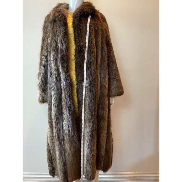 Fur Salon Womens Long Fur Coat Glossy Thick Canadian Beaver Rich Brown Size XL - Picture 4 of 6